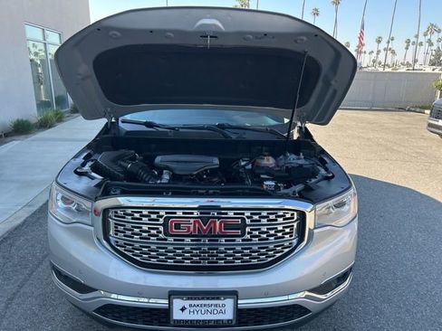 Used 2019 GMC Acadia Denali AWD/4WD image 34