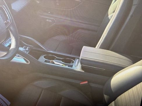 Used 2024 Lincoln Nautilus Reserve w/ Equipment Group 202A image 6