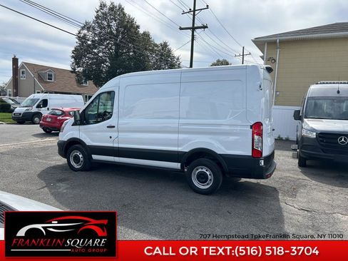 Used 2022 Ford Transit 250 Medium Roof image 10