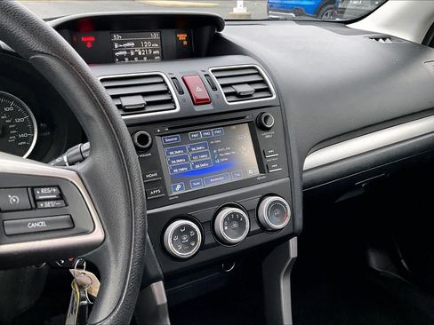 Used 2016 Subaru Forester 2.5i w/ Alloy Wheel Package image 6