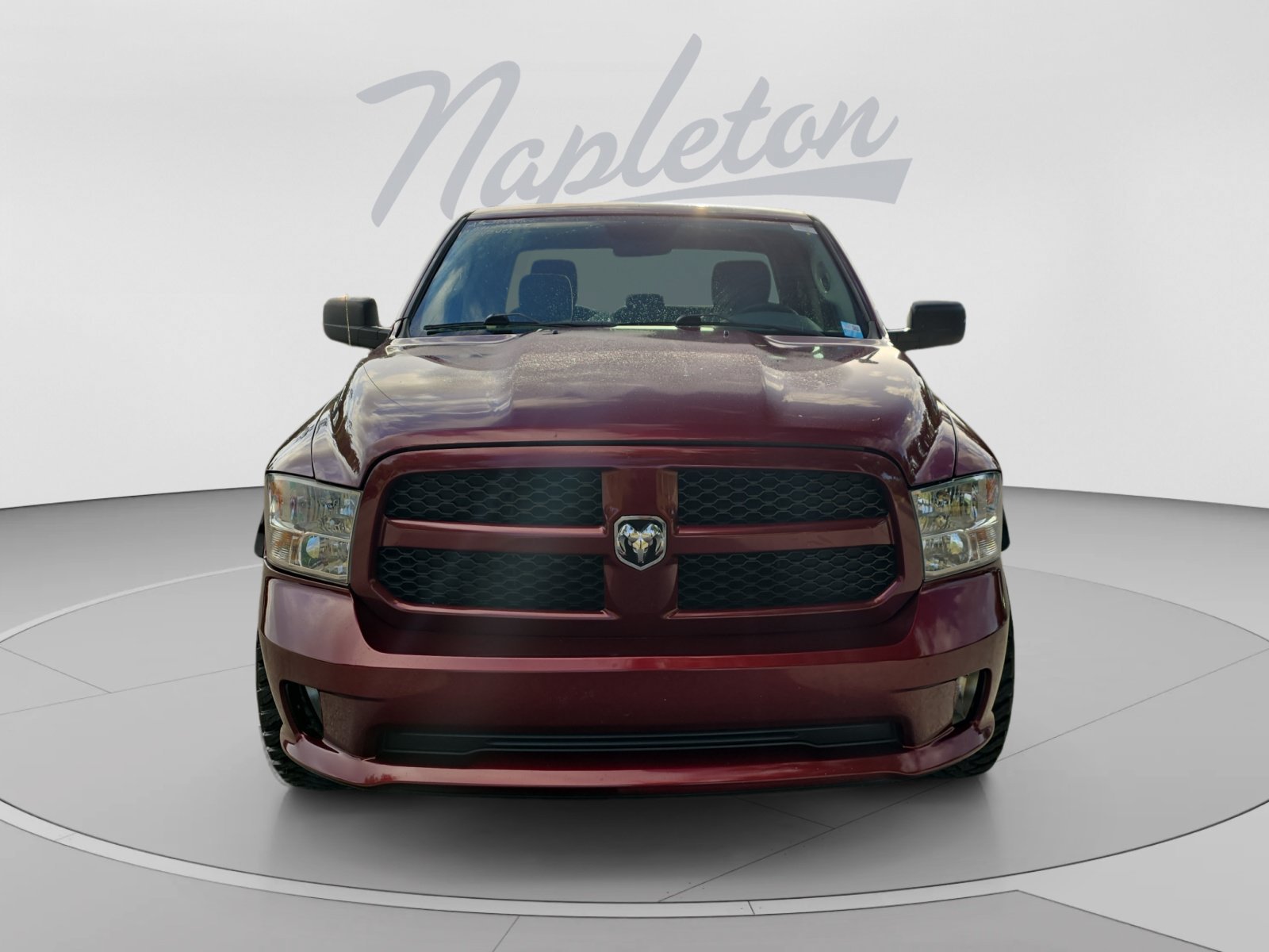 Used 2018 RAM 1500 Express w/ Express Value Package AWD/4WD image 9