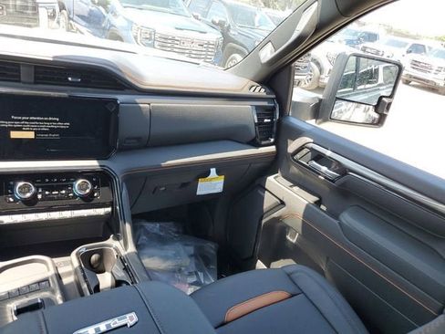 New 2026 GMC Sierra 2500 AT4 w/ AT4 Premium Plus Package AWD/4WD image 16