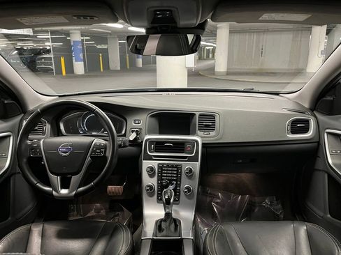 Used 2017 Volvo S60 T5 Dynamic w/ Vision Package FWD image 7
