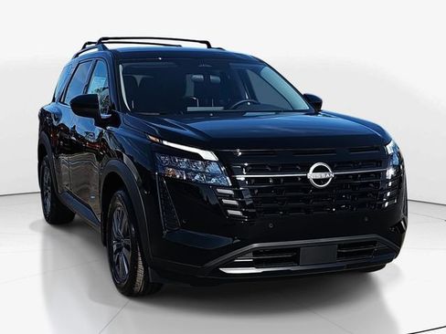 New 2026 Nissan Pathfinder SV image 2