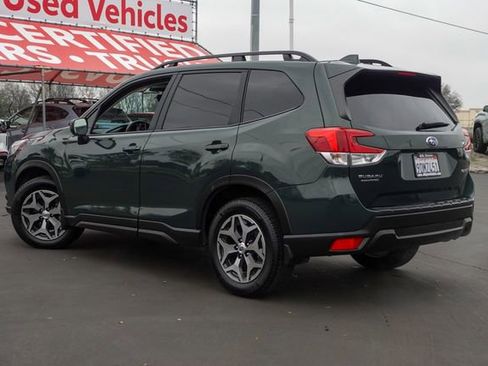 Used 2022 Subaru Forester Premium w/ Popular Package #1 image 9