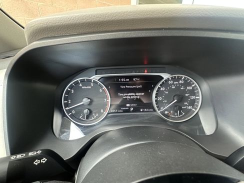 Used 2023 Nissan Rogue SL image 19