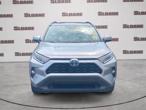 Used 2021 Toyota RAV4 XLE w/ Convenience Package AWD/4WD image 3