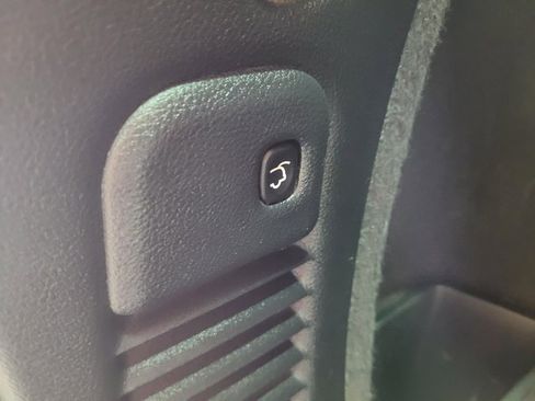 Used 2019 Dodge Durango SXT image 51