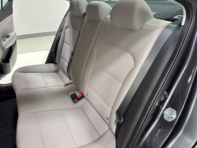Used 2020 Hyundai Elantra SE FWD image 21