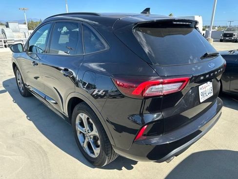 Used 2024 Ford Escape ST-Line FWD image 2
