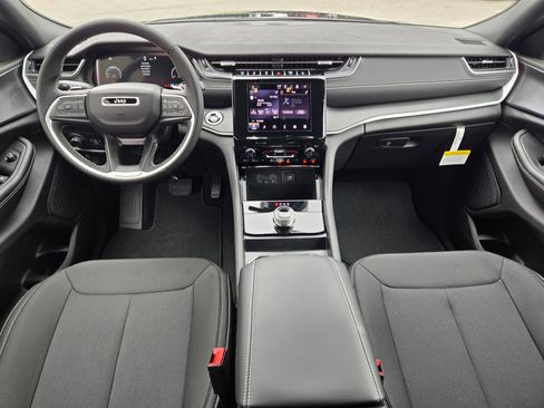 New 2026 Jeep Grand Cherokee L Laredo RWD image 10