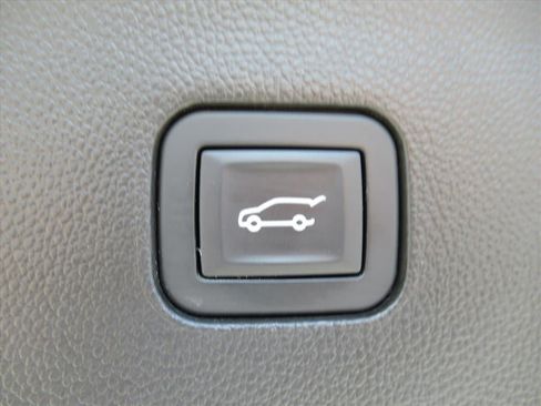 Used 2018 Buick Enclave Premium FWD image 34