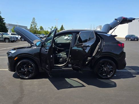 Used 2024 Buick Encore GX Sport Touring image 19
