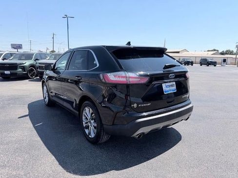 Used 2020 Ford Edge Titanium w/ Cargo Accessory Package FWD image 3