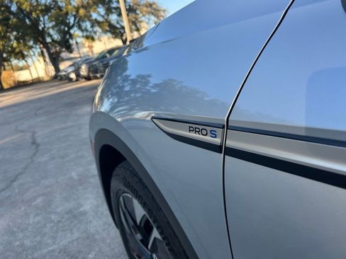 Used 2022 Volkswagen ID.4 Pro S image 29