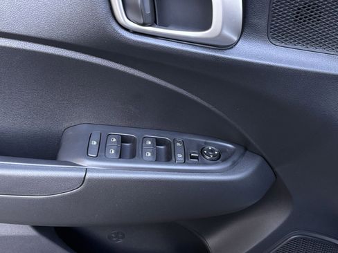 New 2026 Hyundai Venue SE FWD image 15