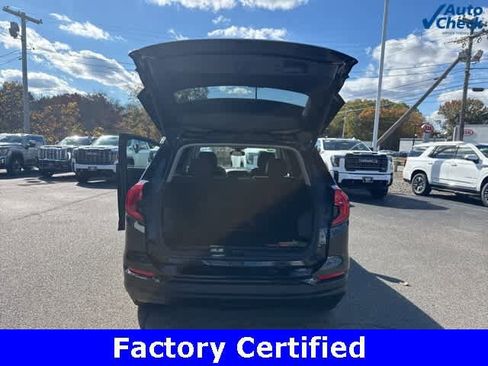 Certified 2024 GMC Terrain SLE w/ Driver Convenience Package image 10