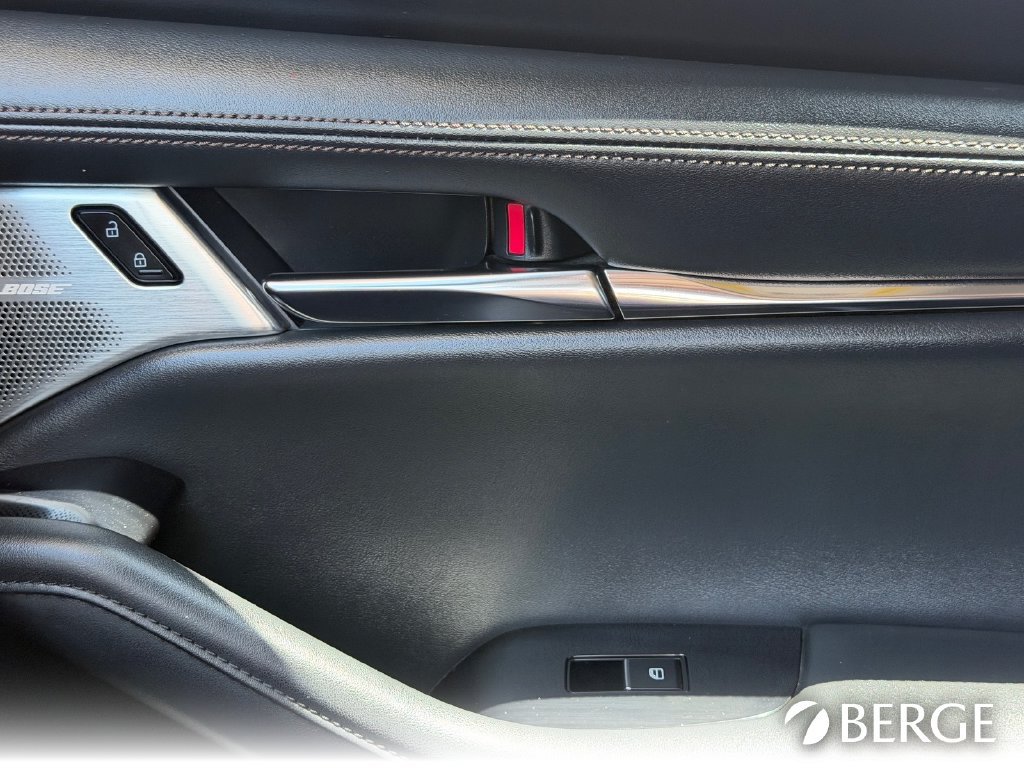 Used 2021 MAZDA MAZDA3 AWD 2.5 Turbo Sedan image 32