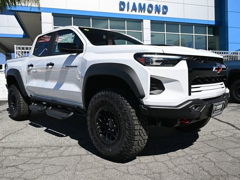 New 2026 Chevrolet Colorado ZR2 w/ ZR2 Bison Edition AWD/4WD image 1