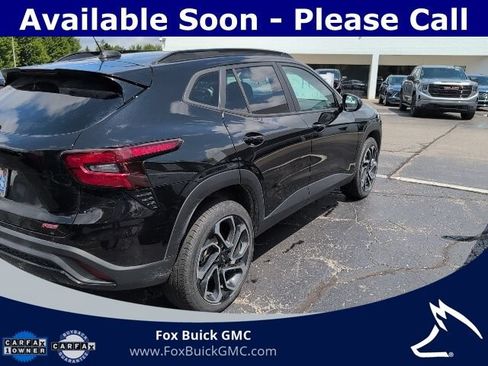 Used 2024 Chevrolet Trax RS FWD image 4