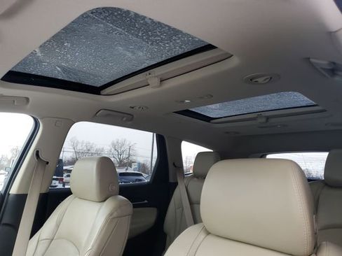 Used 2018 Buick Enclave Essence w/ Trailering Package image 8