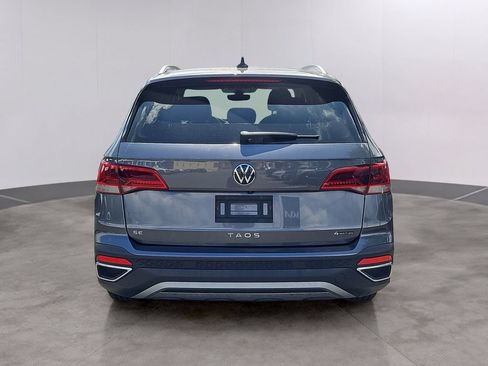 Used 2022 Volkswagen Taos SE w/ Panoramic Sunroof Package AWD/4WD image 5