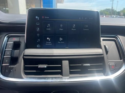 Used 2022 Chevrolet Tahoe Z71 w/ Luxury Package AWD/4WD image 24
