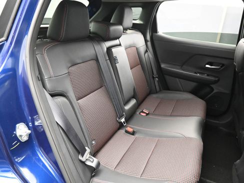 Used 2026 Nissan Kicks SR FWD image 13