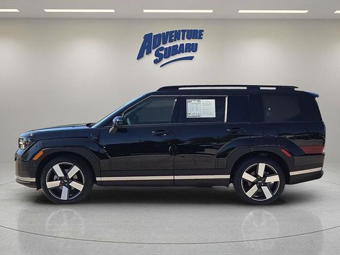 Used 2024 Hyundai Santa Fe Limited FWD image 4