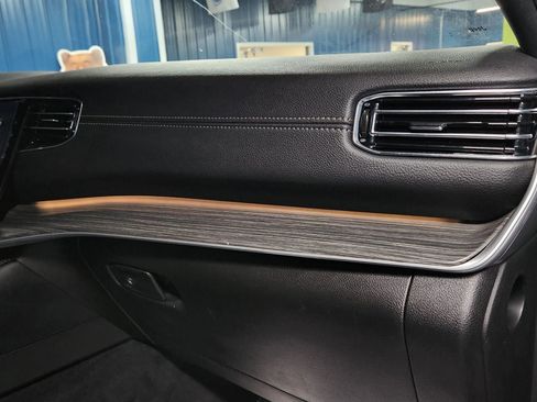 Used 2023 Jeep Wagoneer L Series II image 18