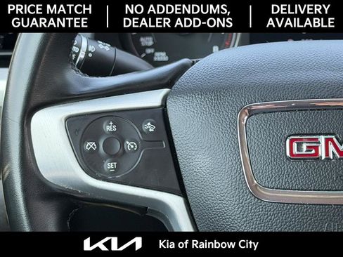 Used 2023 GMC Acadia SLT image 31