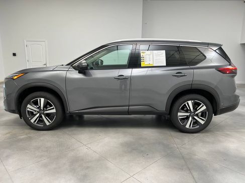 Used 2026 Nissan Rogue SL FWD image 5