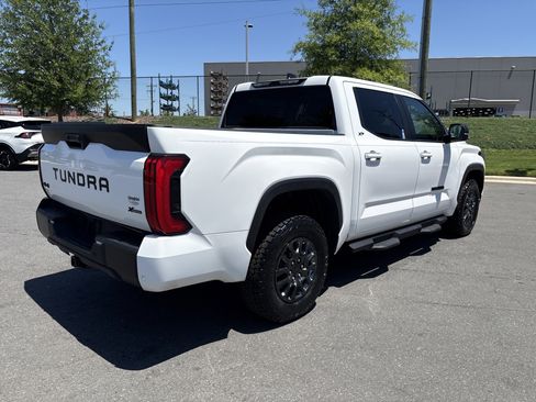 Used 2024 Toyota Tundra SR5 w/ SR5 Premium Package AWD/4WD image 9