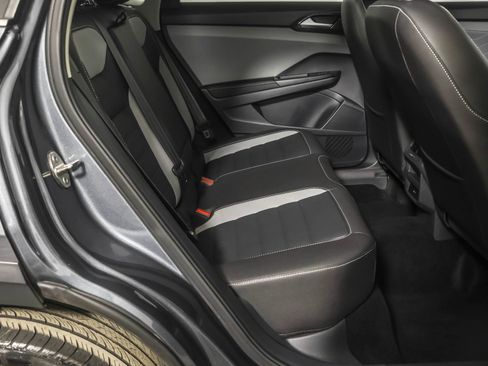 Used 2024 Volkswagen Taos SEL image 42