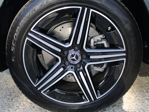 New 2026 Mercedes-Benz GLE 450 4MATIC image 12