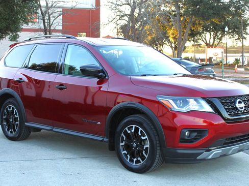 Used 2020 Nissan Pathfinder SV w/ Rock Creek Edition image 7