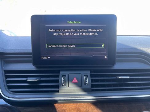 Used 2020 Audi Q5 2.0T Premium w/ Convenience Package image 16