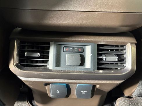 Used 2025 Ford F150 King Ranch w/ FX4 Off-Road Package image 30