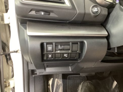 Used 2018 Subaru Crosstrek 2.0i Limited AWD/4WD image 20
