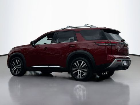 Used 2023 Nissan Pathfinder Platinum AWD/4WD image 15