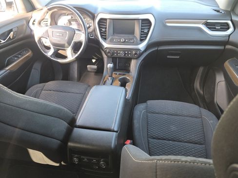 Used 2019 GMC Acadia SLE image 17