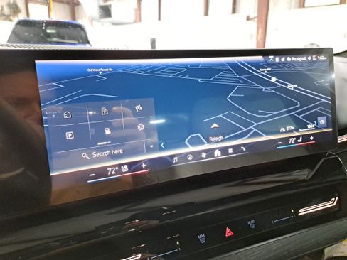 New 2026 BMW 530i w/ Premium Package image 24