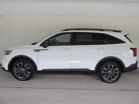 Used 2022 Kia Sorento SX Prestige w/ Rust Color Package AWD/4WD image 25