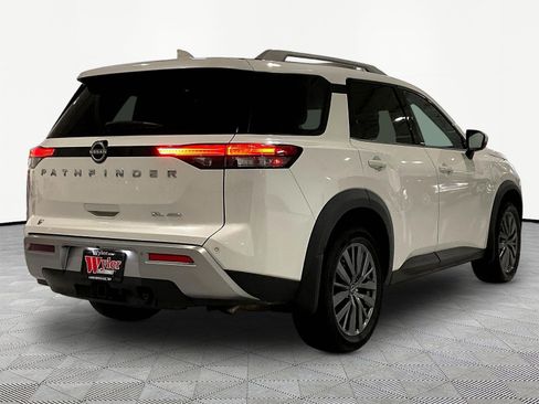 Used 2023 Nissan Pathfinder SL w/ SL Premium Package AWD/4WD image 6