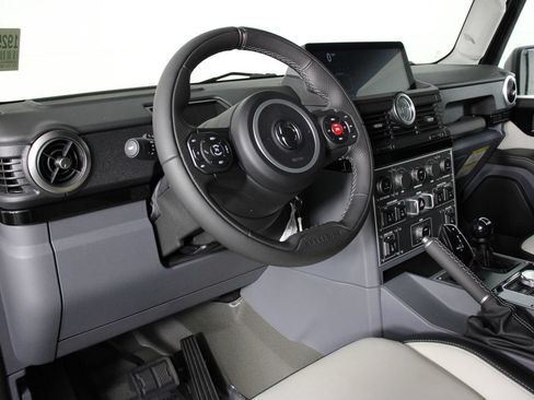 Used 2025 INEOS Grenadier Station Wagon AWD/4WD image 8