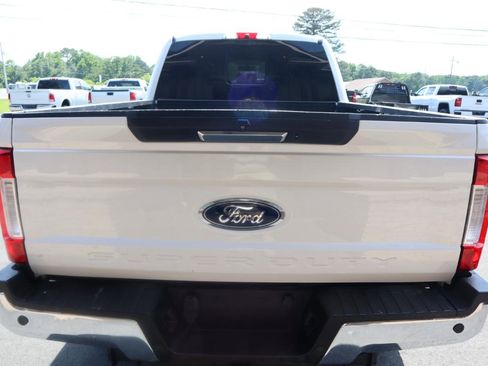 Used 2019 Ford F250 Lariat w/ Chrome Package AWD/4WD image 8