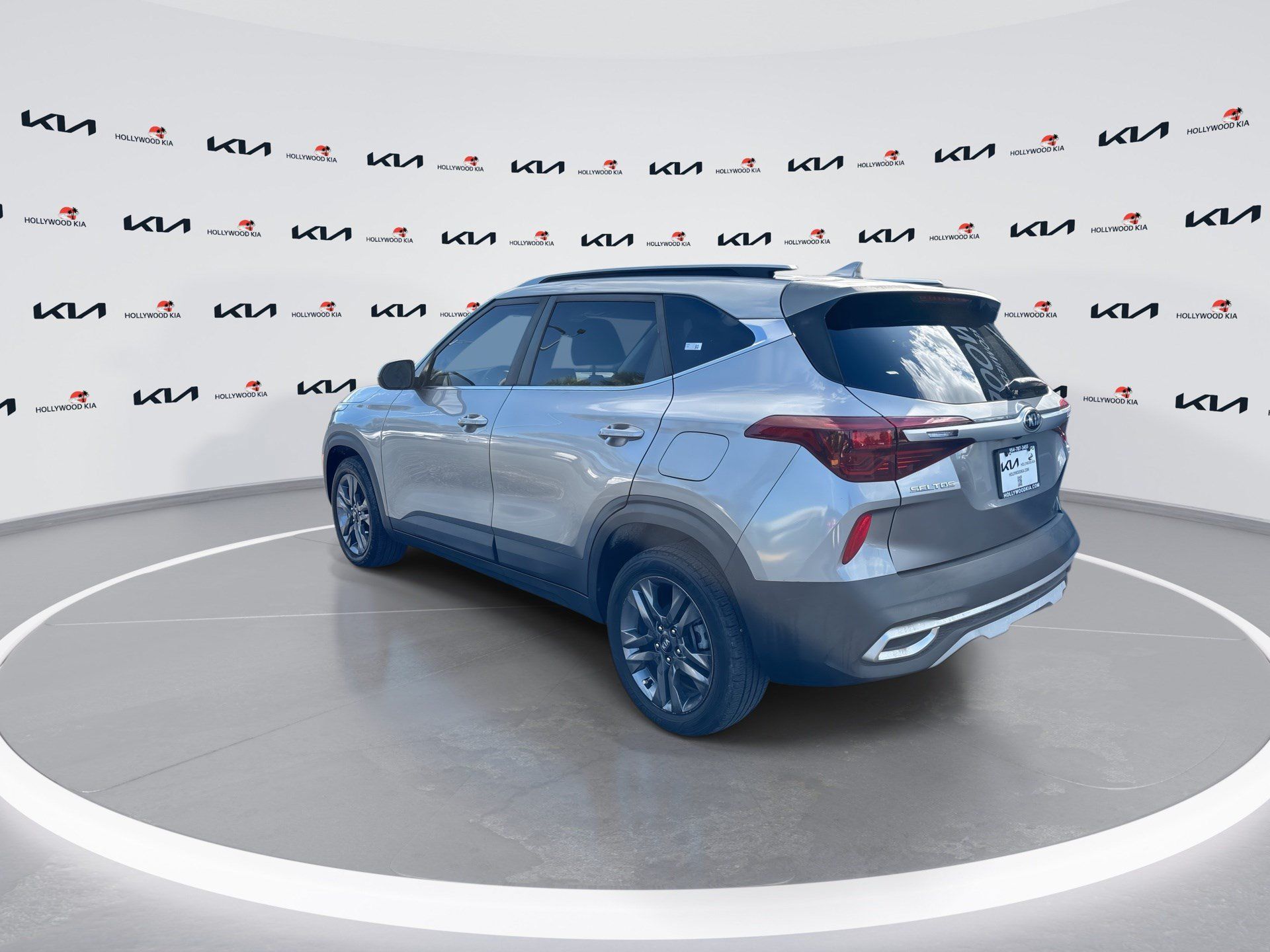 Used 2021 Kia Seltos S FWD image 6