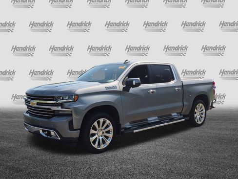 Used 2020 Chevrolet Silverado 1500 High Country w/ Technology Package AWD/4WD image 11