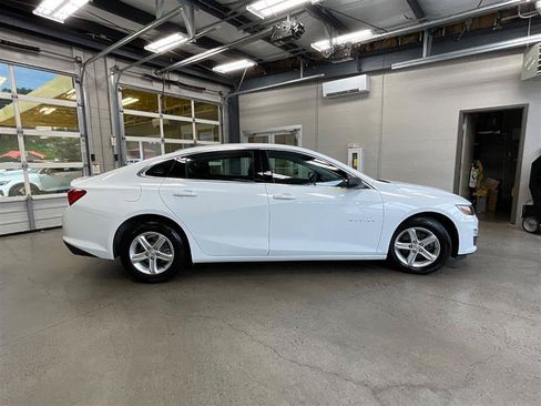 Used 2023 Chevrolet Malibu LS FWD image 6