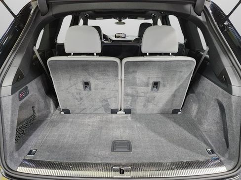 Used 2017 Audi Q7 3.0T Premium Plus AWD/4WD image 37